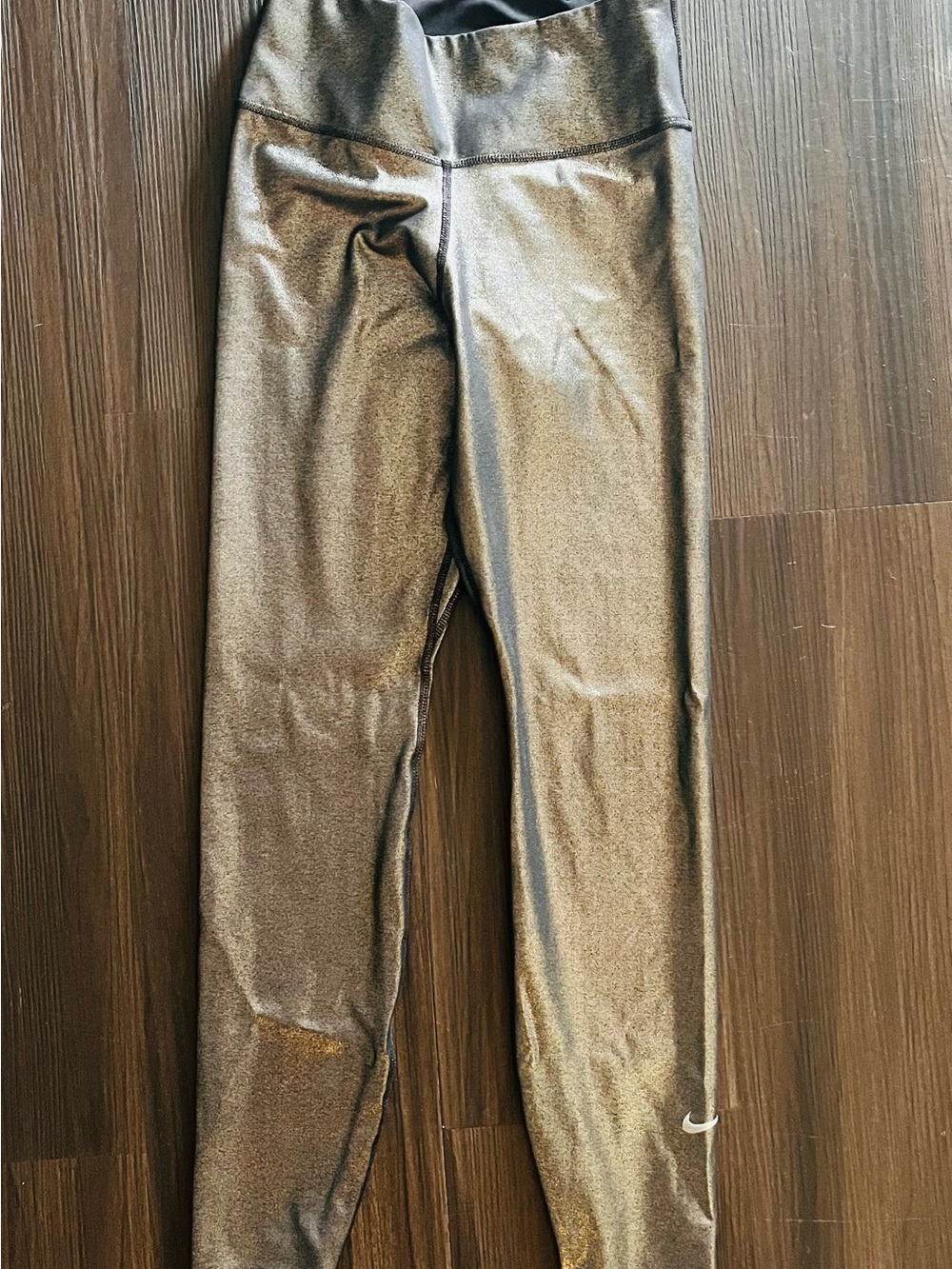 Nike Metallic Silver Full-Length Leggings